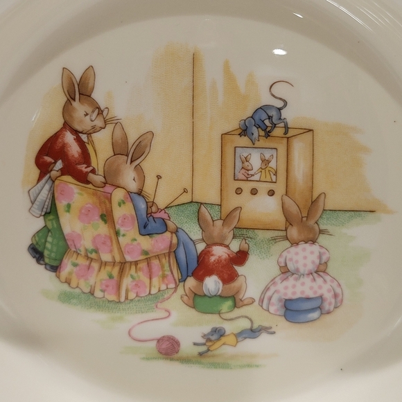 Royal Dalton Beatrice Potter bowl flared rim edge fine bone china Family Time - Picture 2 of 6